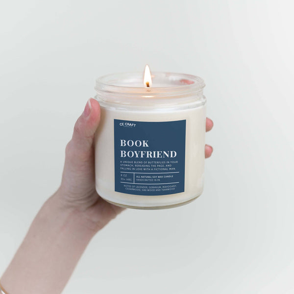 Book Boyfriend Candle: Teakwood & Mahogany